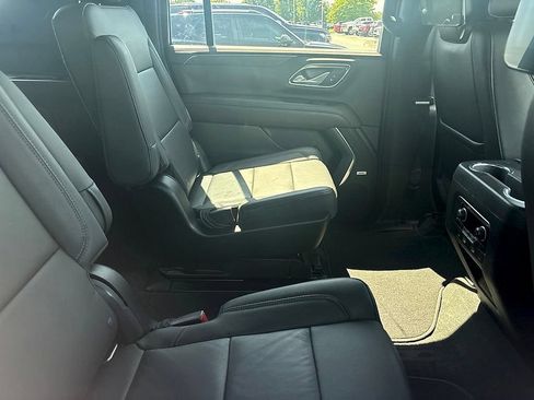 Used 2021 Chevrolet Suburban LT w/ Rear Media and Nav Package AWD/4WD image 11