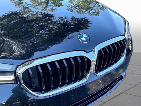 Certified 2023 BMW 530i w/ Premium Package RWD image 29