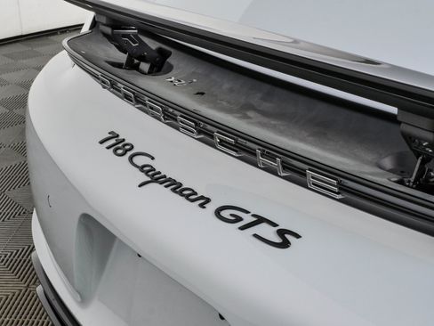 Certified 2025 Porsche 718 Cayman GTS RWD image 33