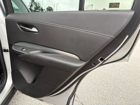 Used 2022 Cadillac XT4 Premium Luxury w/ Safety Alert Package FWD image 16