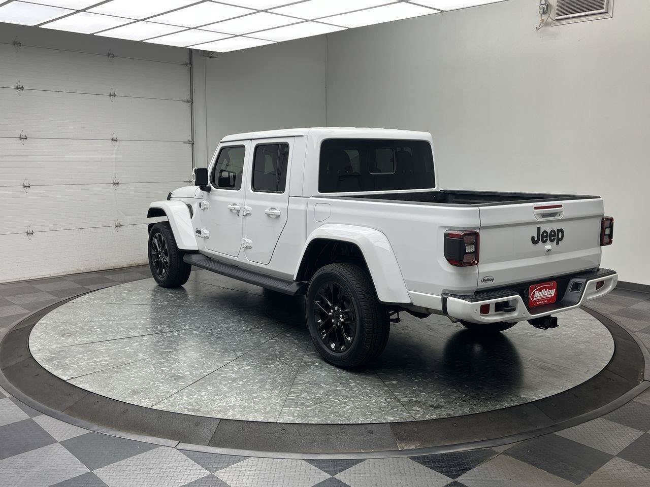 Used 2022 Jeep Gladiator Overland AWD/4WD image 31