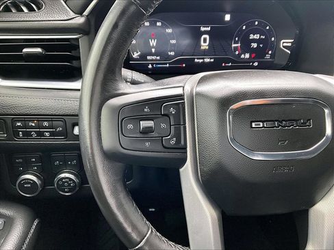 Used 2022 GMC Yukon Denali AWD/4WD image 14