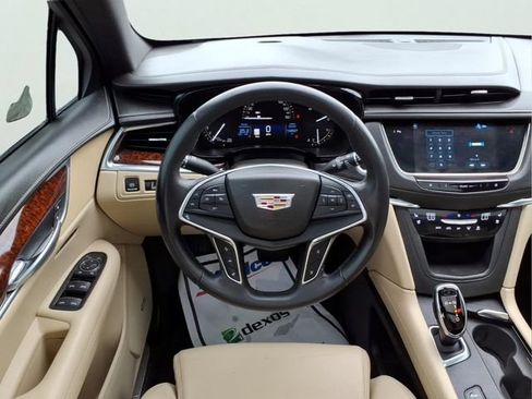 Used 2017 Cadillac XT5 Premium Luxury AWD/4WD image 14