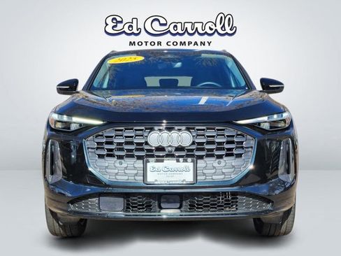 Used 2025 Audi Q5 2.0T Premium w/ Premium Plus image 2