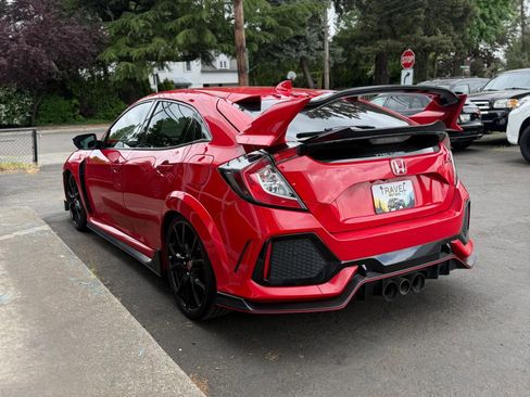 Used 2018 Honda Civic Type R image 3