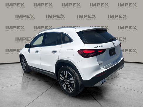 Used 2025 Mercedes-Benz GLA 250 image 3