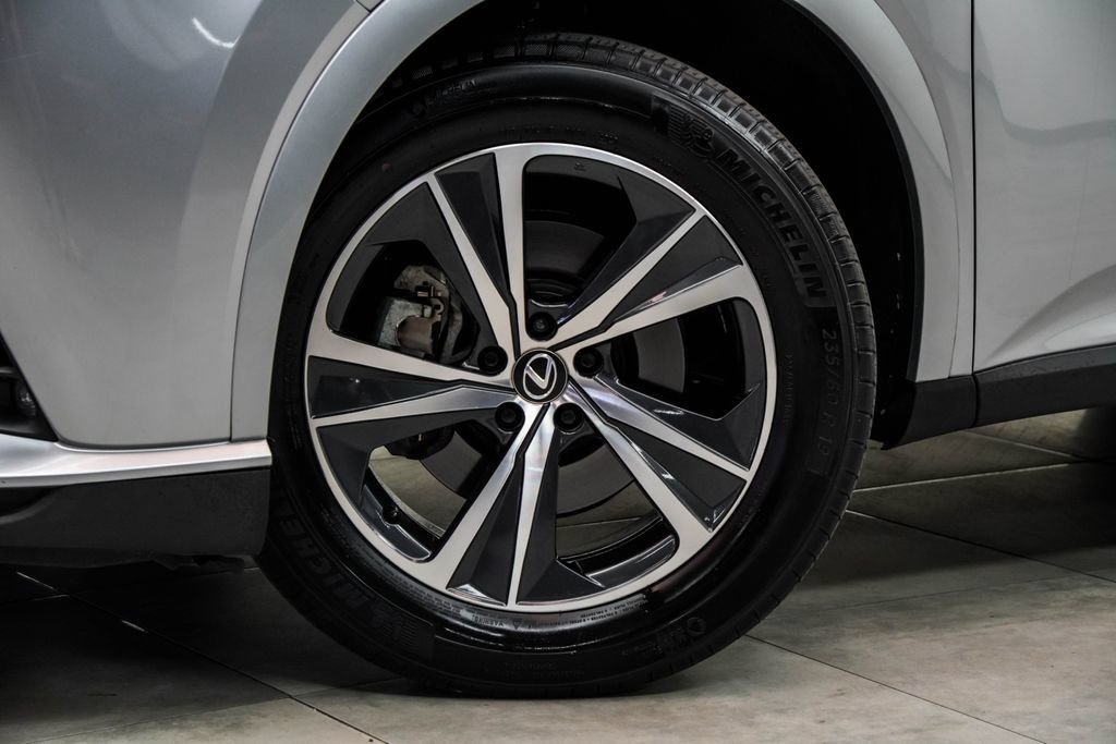 Used 2023 Lexus RX 350 Premium w/ Cold Area Package FWD image 5
