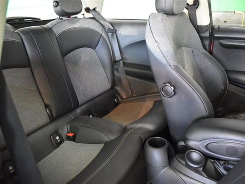 Used 2014 MINI Cooper 2-Door Hardtop image 36