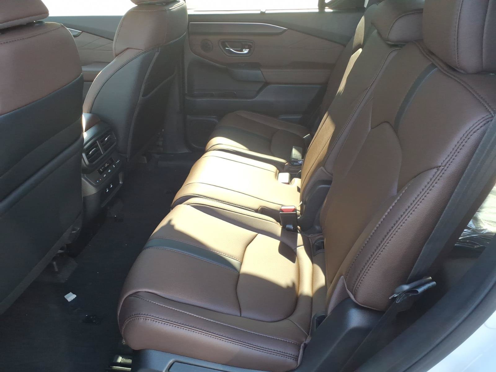 New 2026 Honda Pilot Touring image 7