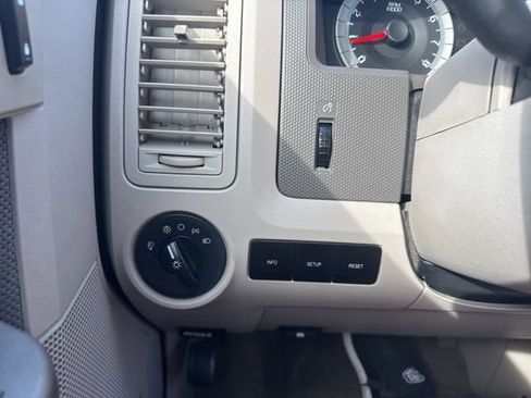 Used 2009 Ford Escape XLT AWD/4WD image 22