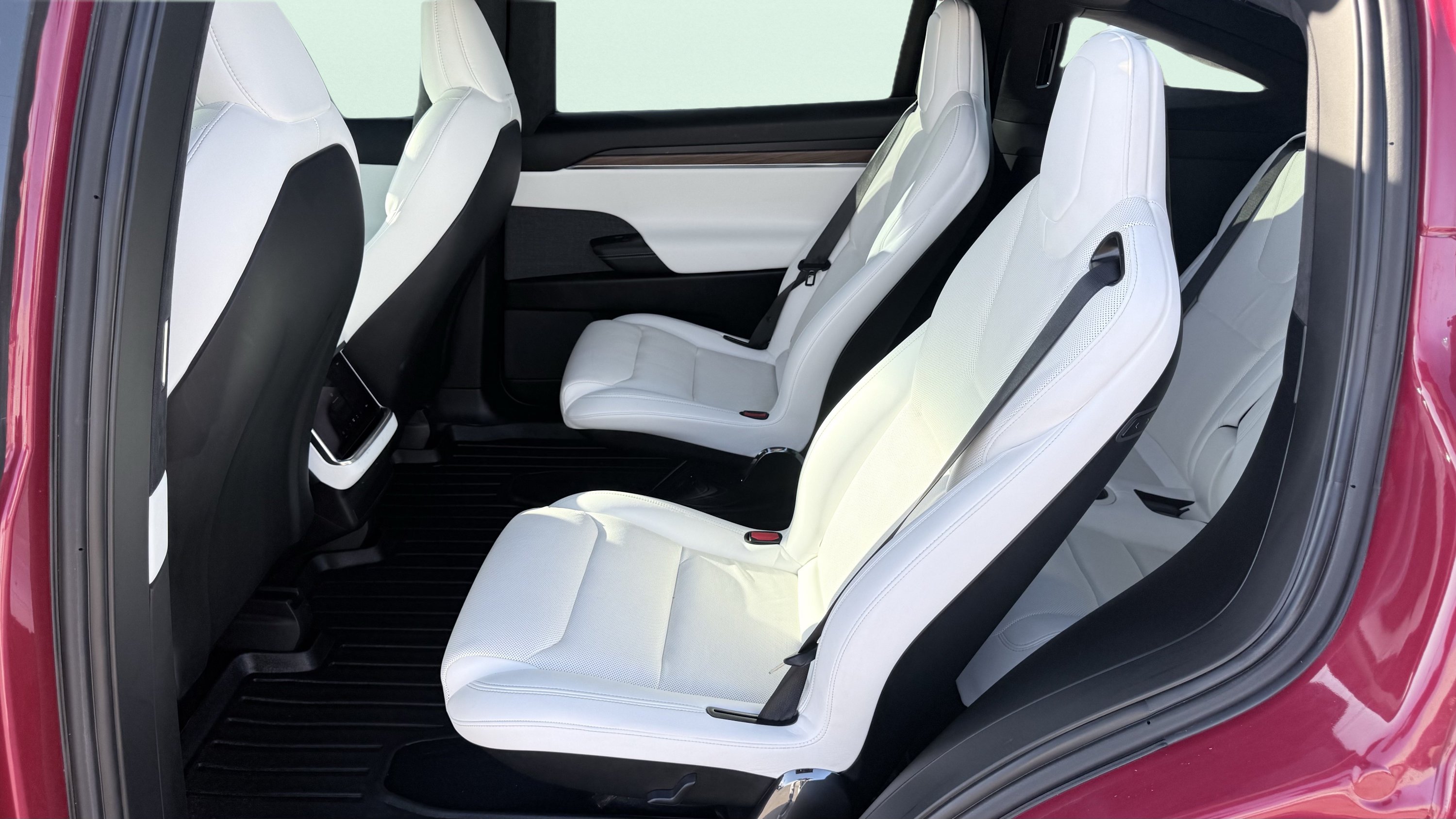 Used 2022 Tesla Model X AWD/4WD image 29