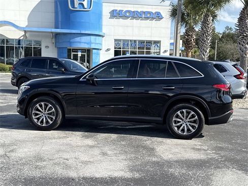 Used 2023 Mercedes-Benz GLC 300 image 8