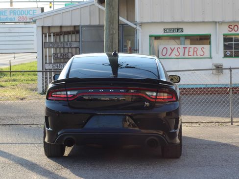 Used 2019 Dodge Charger Scat Pack w/ Dynamics Package image 7