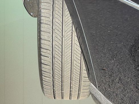 Used 2024 Genesis GV80 3.5T w/ Advanced Package image 11