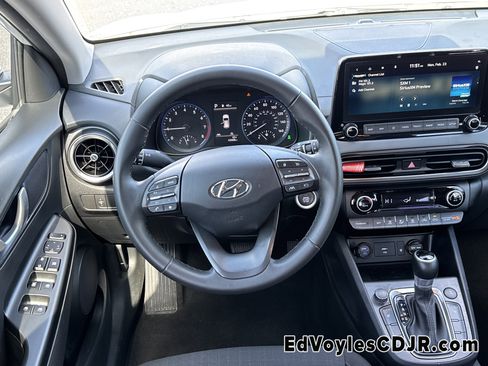 Used 2023 Hyundai Kona SEL w/ Convenience Package image 28