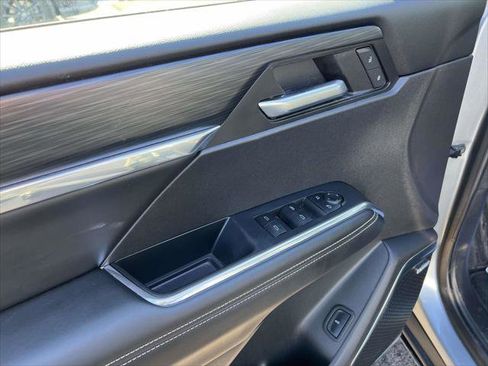 Certified 2025 GMC Acadia Elevation w/ Elevation Premium Package image 15