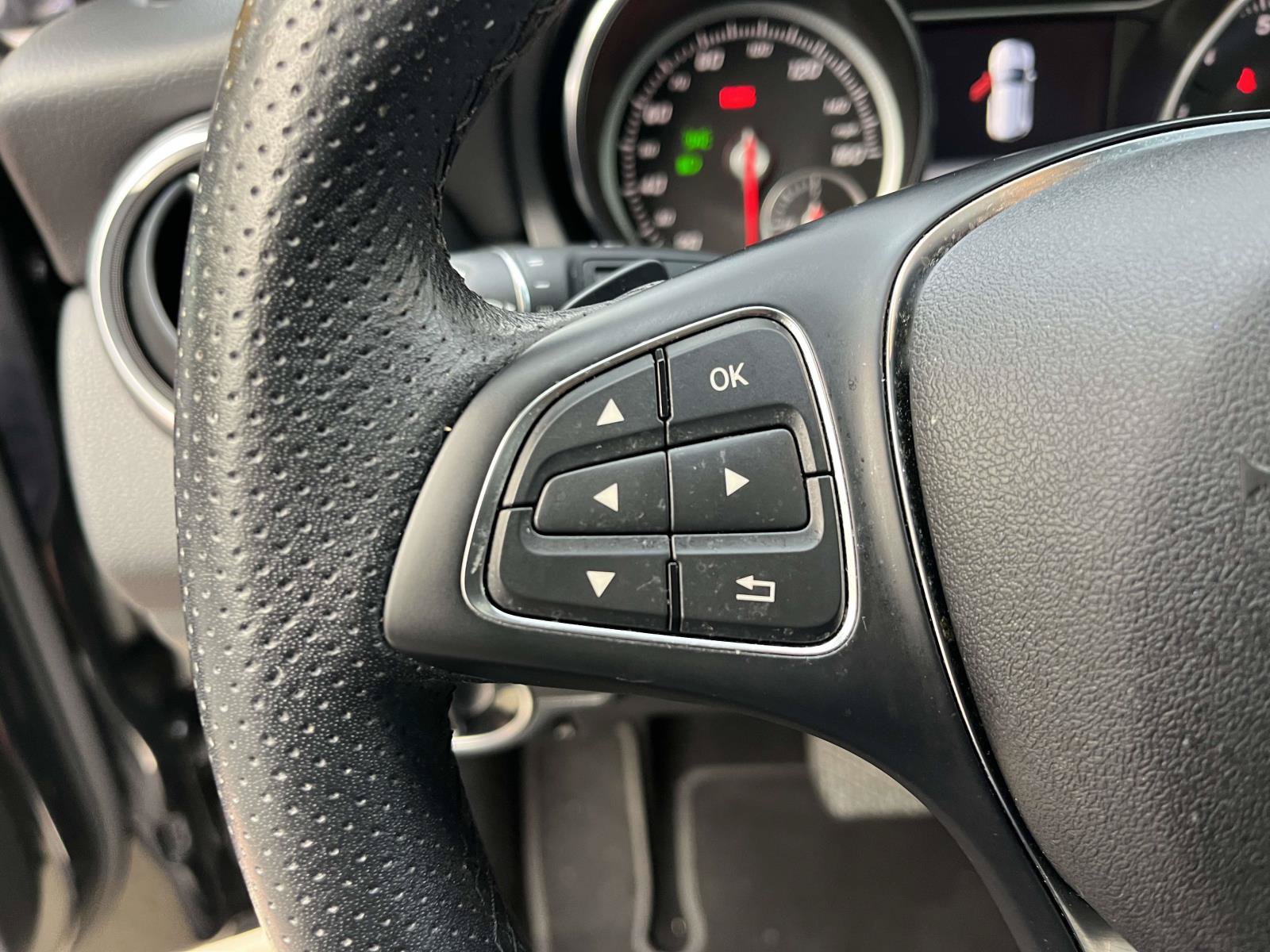 Used 2019 Mercedes-Benz GLA 250 4MATIC image 31