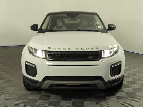 Used 2017 Land Rover Range Rover Evoque SE Premium image 10