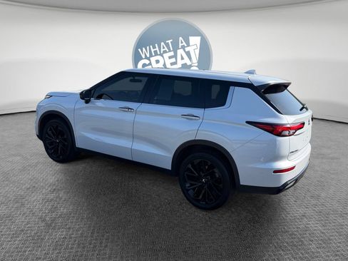 Used 2022 Mitsubishi Outlander SEL Black Edition AWD/4WD image 6