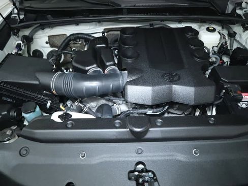 Certified 2023 Toyota 4Runner SR5 Premium w/ Moonroof Package image 43