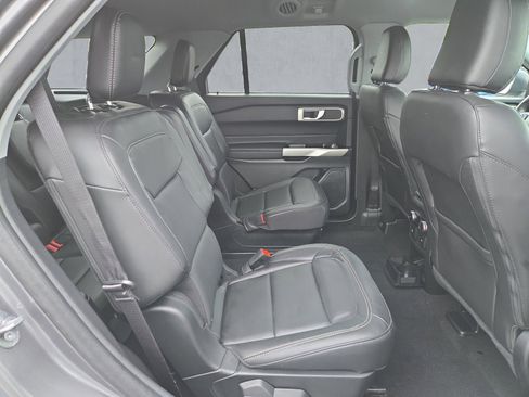 Certified 2023 Ford Explorer XLT w/ Equipment Group 202A AWD/4WD image 24