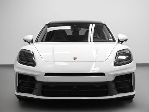 Certified 2025 Porsche Panamera 4 AWD/4WD image 8