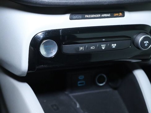 Used 2023 Ford Escape Platinum w/ Premium Technology Package AWD/4WD image 28