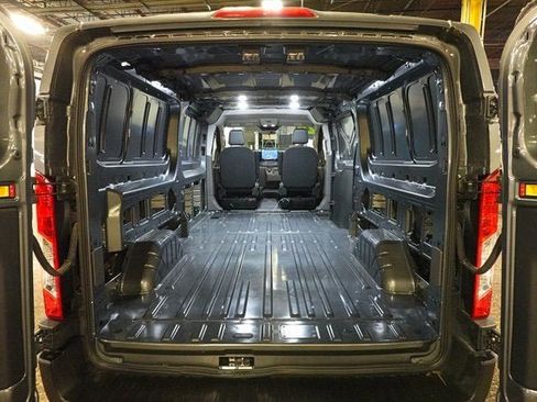 Used 2024 Ford E-Transit Low Roof image 21