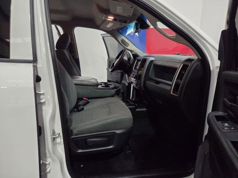 Used 2016 RAM 3500 Tradesman w/ Chrome Appearance Group image 8