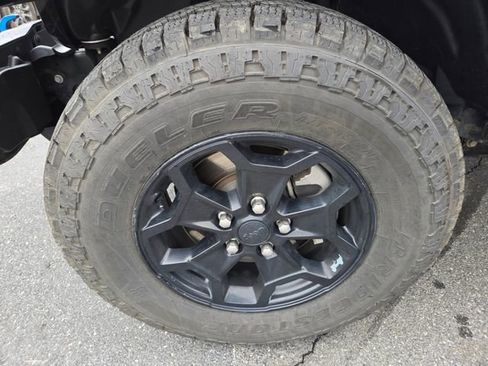 Used 2021 Jeep Gladiator Sport AWD/4WD image 31