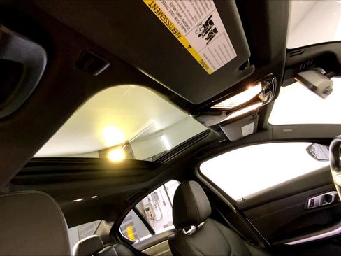 Used 2020 BMW 330i xDrive Sedan w/ Premium Package image 20