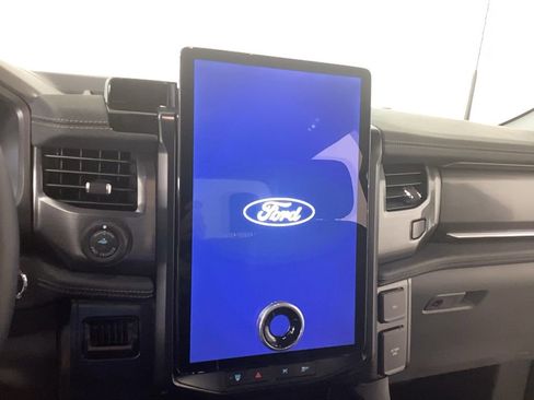New 2025 Ford F150 Lightning Flash image 25