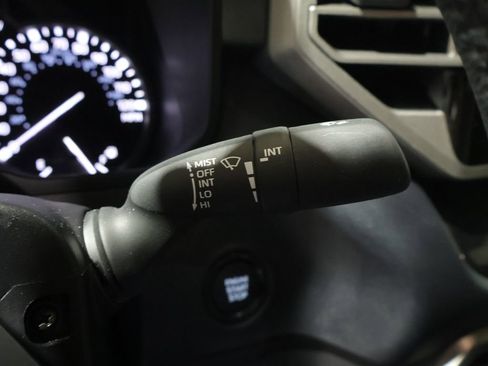 Used 2026 Toyota Tundra SR5 w/ SR5 Premium Package AWD/4WD image 37