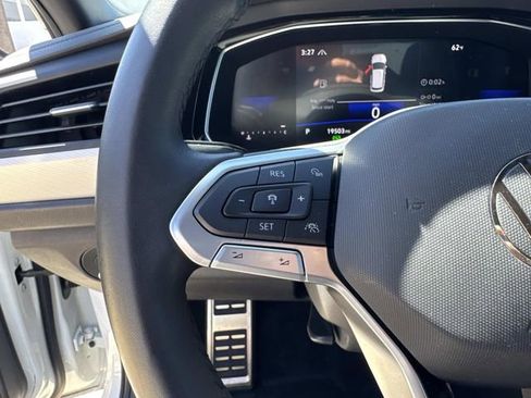 Used 2024 Volkswagen Jetta Sport image 15