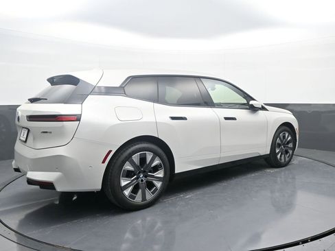 New 2026 BMW iX xDrive45 AWD/4WD image 8