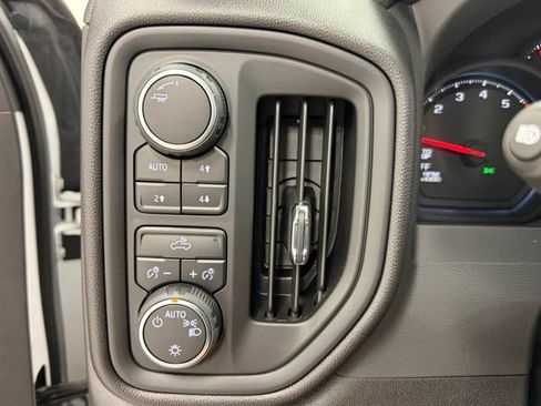 Certified 2025 Chevrolet Silverado 1500 W/T w/ WT Value Package AWD/4WD image 15