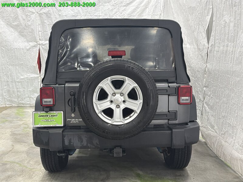 Used 2017 Jeep Wrangler Unlimited Sport w/ Connectivity Group AWD/4WD image 20