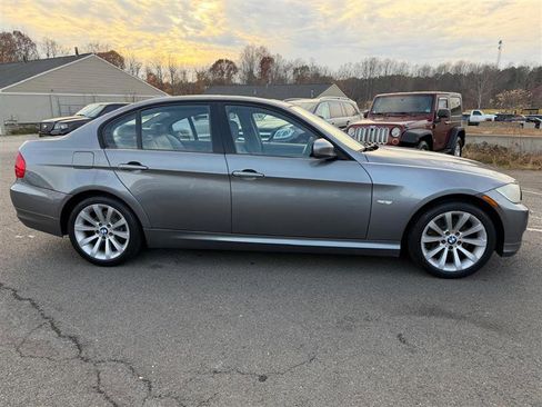 Used 2011 BMW 328i Sedan image 8
