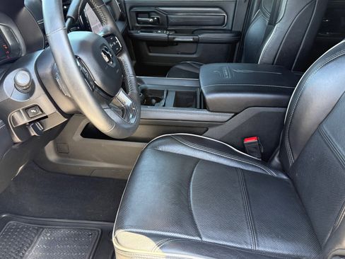 Used 2024 RAM 2500 Limited image 15