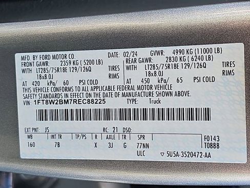 Used 2024 Ford F250 Platinum w/ Tremor Off-Road Package image 35