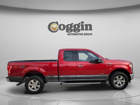 Used 2017 Ford F150 XLT w/ Equipment Group 302A Luxury AWD/4WD image 4