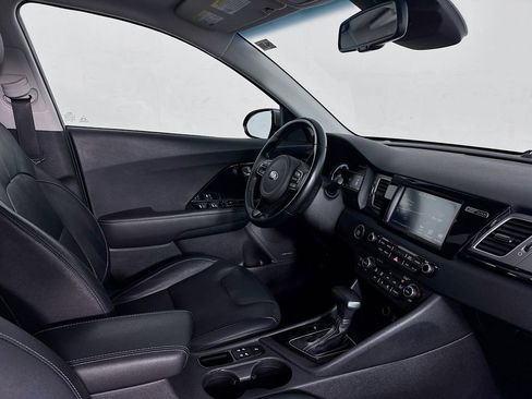 Used 2018 Kia Niro EX w/ EX Premium Package image 32