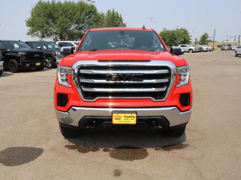 Used 2020 GMC Sierra 1500 SLE w/ SLE Value Package AWD/4WD image 2