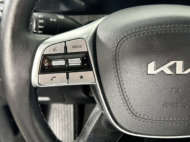 Used 2023 Kia Telluride EX w/ EX Captain's Chair Package AWD/4WD image 23