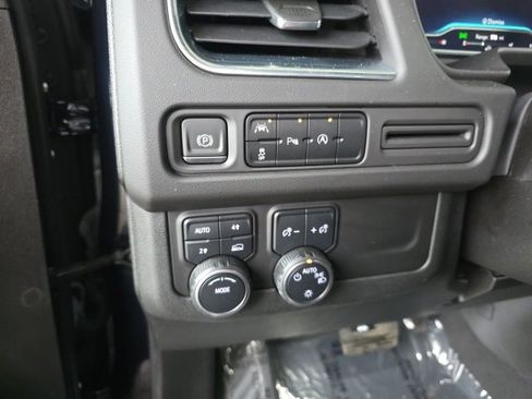 Used 2023 Chevrolet Tahoe LT image 28