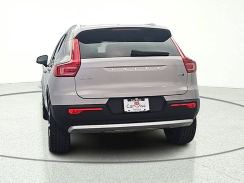 Used 2024 Volvo XC40 B5 Plus AWD/4WD image 6