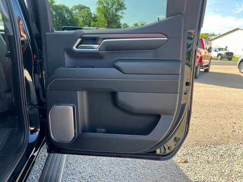 Used 2024 GMC Sierra 1500 Denali AWD/4WD image 19