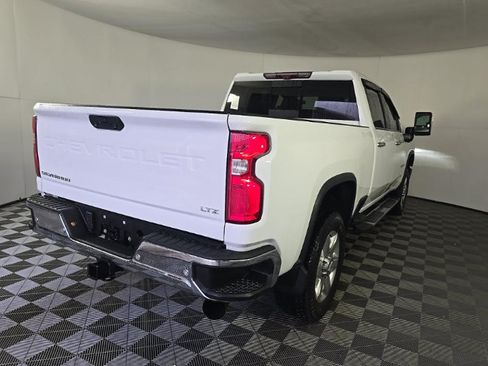 Used 2020 Chevrolet Silverado 3500 LTZ w/ LTZ Premium Package AWD/4WD image 3