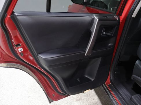 Used 2024 Toyota 4Runner SR5 AWD/4WD image 19