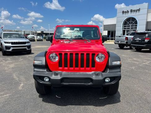 Used 2022 Jeep Wrangler Unlimited Sport AWD/4WD image 2
